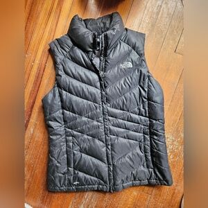 North face vest large